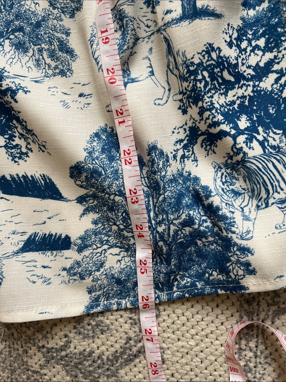 Toile Style Ivory Shirt with Blue Scenic Print NWT - Picture 6 of 6